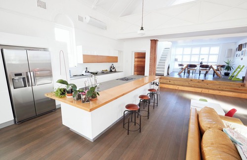 Kaneohe House | Luxurious five-bedroom modern retreat