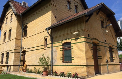 Gohlis-Sud House | Luxurious flat in a listed railway station