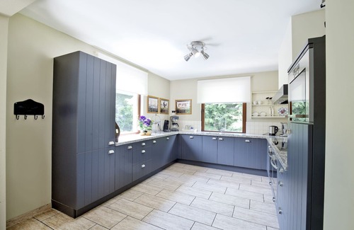 Schutzbach Villa | Luxurious Holiday Villa, up to 21 people, with 9 bedrooms and 8 bathrooms !