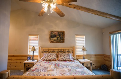 Summit Estates House | Luxurious home and perfect LOCATION!! Walk to Snow Summit.