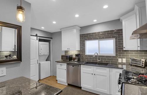 Colorado Springs House | Luxurious, Impeccable Home in Old Colorado City