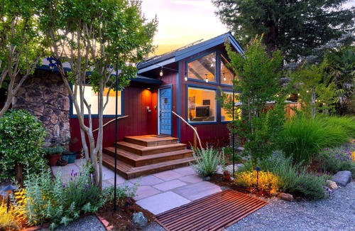 Guerneville House | Luxurious Large Home, Beautiful Pool, Extensive Gardens