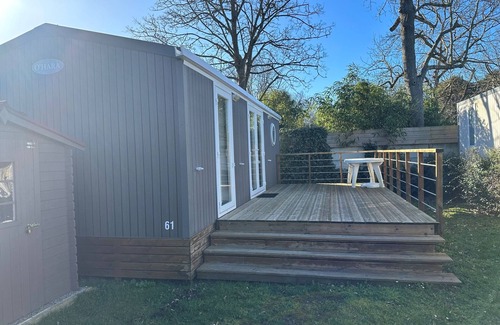 Jullouville-les-Pins House | Luxurious Mobile Home, 4 Guests, Beach Nearby, Heated Pool, Fitness Room, Pet-Friendly