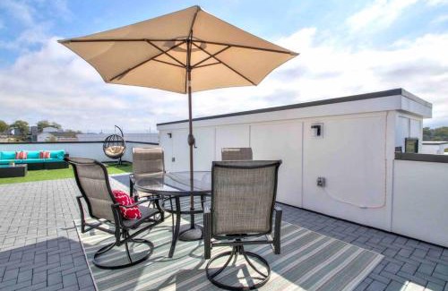 Nashville House | LUXURIOUS MORDEN LOFT Huge Rooftop & Skyline Views