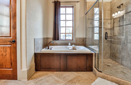 Toccoa House | Luxurious Mountain Getaway: Sleeps 15 in Currahee Club