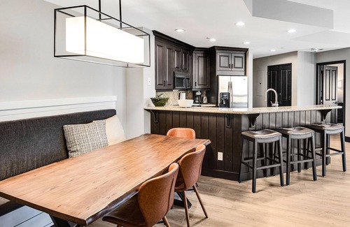 Highlands Townhomes Condo | Luxurious & newly remodeled ski-in/ski-out with gorgeous views!