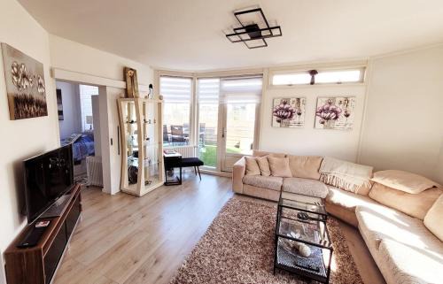 Capelle Aan de Ijssel Apartment | Luxurious apartment to enjoy in- and outdoor life