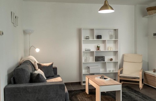 Alhendin Apartment | Luxurious Nordic Style Apartment