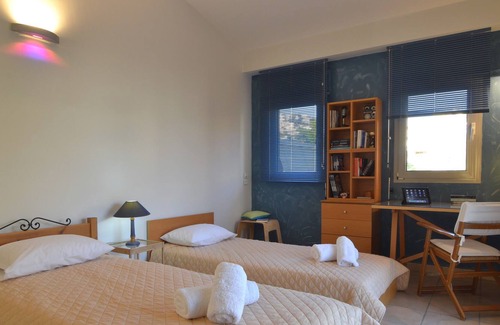 Saronida Villa | Luxurious Residence in Saronida seaside resort, Attica