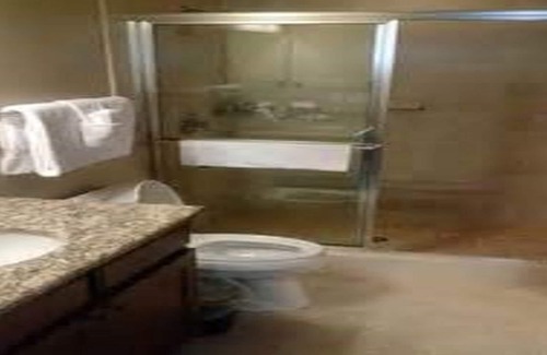 Breckenridge Condo | Luxurious Ski in/out 1 Bedroom, 1 1/2 Bathroom Condo on Peak 7 @ Grand Lodge.