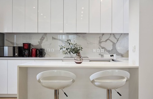 Ilisia Apartment | Luxurious Spacious Apt next Hilton Area