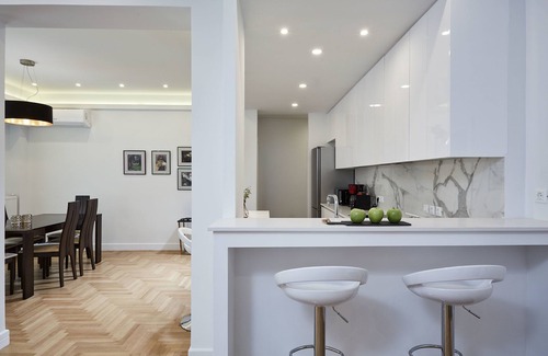 Ilisia Apartment | Luxurious Spacious Apt next Hilton Area