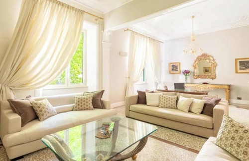 Flaminio Apartment | Luxurious & Spacious Stay in the Heart of Rome – Perfect for Families & Friends