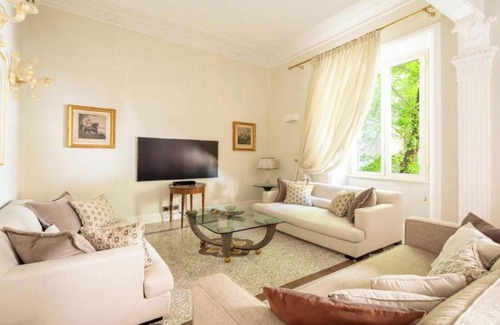 Flaminio Apartment | Luxurious & Spacious Stay in the Heart of Rome – Perfect for Families & Friends