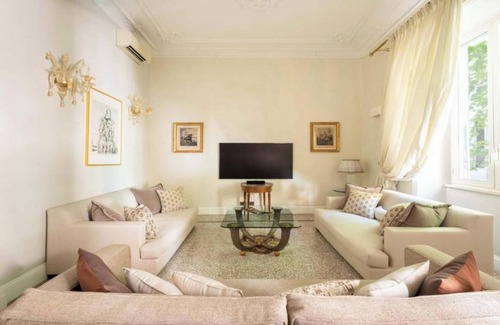 Flaminio Apartment | Luxurious & Spacious Stay in the Heart of Rome – Perfect for Families & Friends