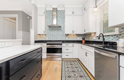 White's Gulfview House | Luxurious & Spacious Home | Pool, Golf Cart, Bikes, Private Beach Access!