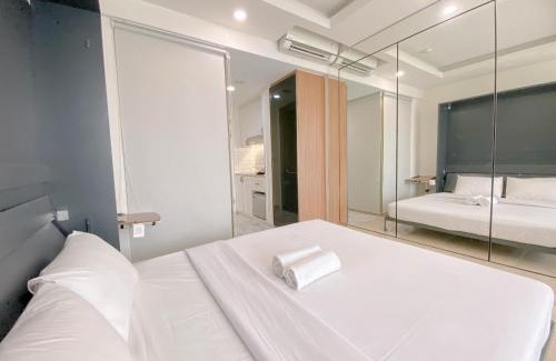 Hegarmanah Apartment | Luxurious Studio at Art Deco Apartment By Travelio