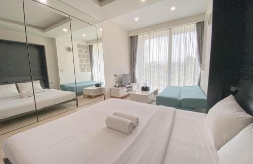 Hegarmanah Apartment | Luxurious Studio at Art Deco Apartment By Travelio