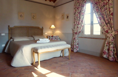 Altopascio Villa | LUXURIOUS VILLA WITH PRIVATE POOL AND RELAXATION AREA