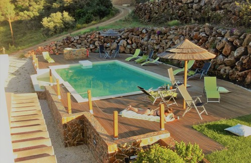 Casa Queimada House | Luxurious villa with pool and idyllic lake landscape