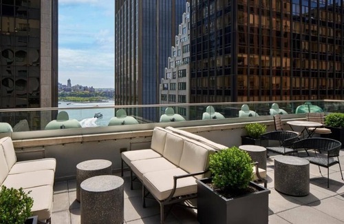Central New York City Apartment | Luxurious Wall Street Condo with Stunning City Views