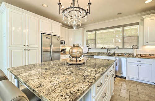 Iuka House | Luxurious Waterfront Home on Pickwick Lake!
