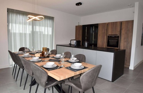 Zeewolde Villa | Luxury 10p villa on the water near Harderwijk