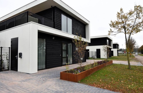 Zeewolde Villa | Luxury 10p villa on the water near Harderwijk