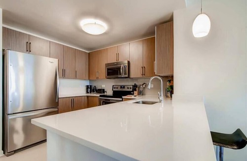 Hudson Exchange Apartment | Luxury 1BR | Health Club | Pool | Near PATH