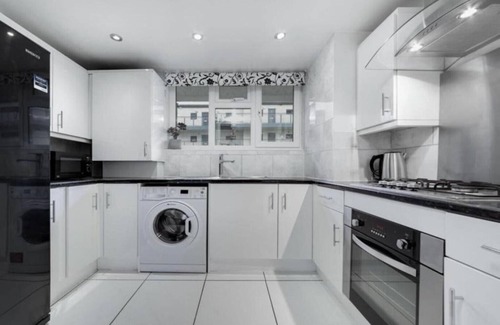 Haggerston Apartment | Luxury 2 bed Apartment in Broadway Market