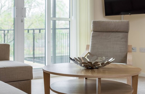 Bedford Apartment | Luxury 2 Bedroom Riverside Apartment