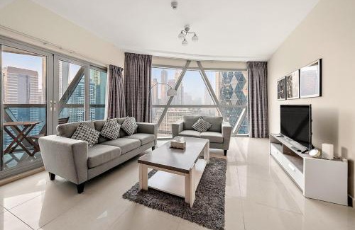 DIFC Apartment | Luxury 2BR with Pool Near Dubai Mall, Burj Khalifa, Metro