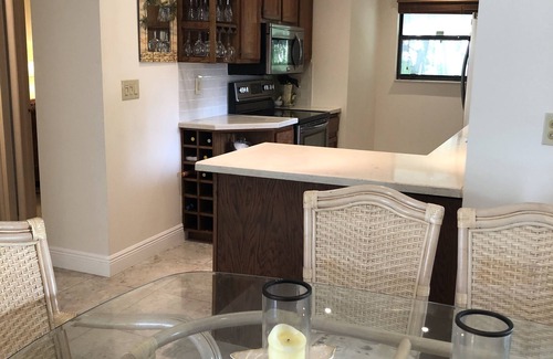 Bella Vista Villa | Luxury 3/2 Jupiter Beach bungalow walk to beach private backyard oasis