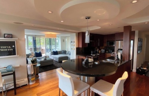 Downtown Vancouver Condo | Luxury 3-Bed Ocean View Penthouse – Yaletown, Vancouver (3-Month Min, Pets OK)