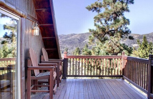 Castle Glen Estates Cabin | Luxury 4 Bd Family Cabin In The Exclusive Castle Glen Estates