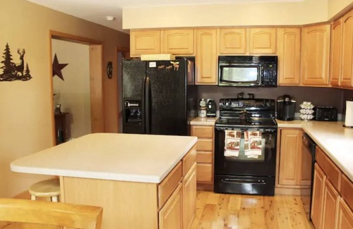 East Burke House | Luxury 4 bedroom home with hot tub & easy access to Kingdom Trails and Burke