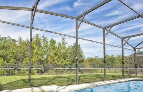 Cypress Pointe Villa | Luxury 5 Bed 4.5 Bath Villa In Gated Communty 10 Mins from Disney