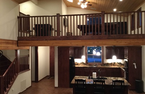 Shaver Lake House | Luxury 5 Bedroom 4.5 Bathroom Shaver Lake Home in Wildflower Village with AC