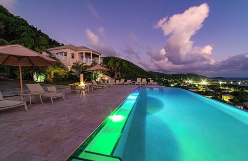 Cades Bay Villa | Luxury 5-Bedroom Villa with Oceanview Infinity Pool & Spectacular Sunsets