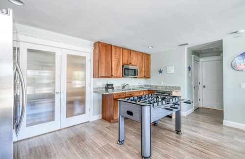 Butler Beach House | Luxury 8BR Ocean Views, Pool & Heated Spa, Walk to the Beach! 360 Views from Top