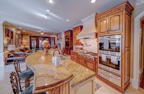Atlanta House | Luxury 9BR Atlanta Mansion | Pool, Theater, Event Space