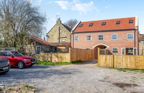 Rainton Cottage | Luxury accommodation for families and couples. Nestled between the North York.