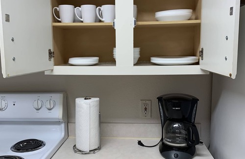 Clearwater Condo | Luxury and charming 2Bdrm condo, minutes from Clrwtr beach!nNEW 2025 BATHROOMS!