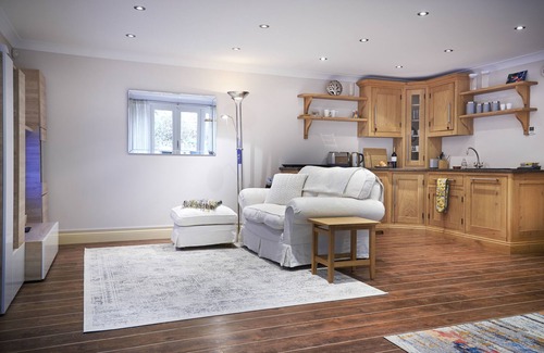 South Luffenham House | Luxury and cosy self contained apartment.