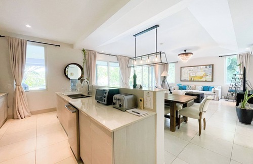 El Chiru Apartment | Luxury and tranquil 4 Bedroom Thownhome