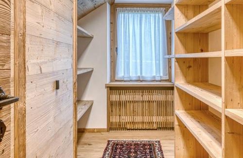 Cortina d'Ampezzo Apartment | Luxury apartment in Cortina