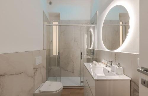 Trieste City Centre Apartment | Luxury Apartment - 8 person - Centro Storico Trieste