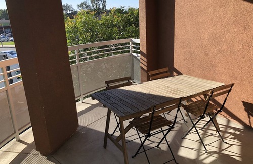 Anaheim Resort Condo | Luxury apartment by Disneyland & Covention Center ;min 1 Month stay