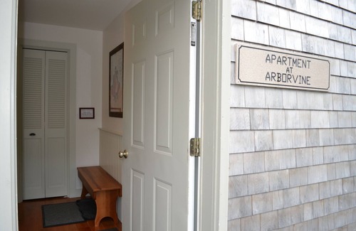 Blue Hill Apartment | Luxury Apartment in the Heart of Blue Hill Village