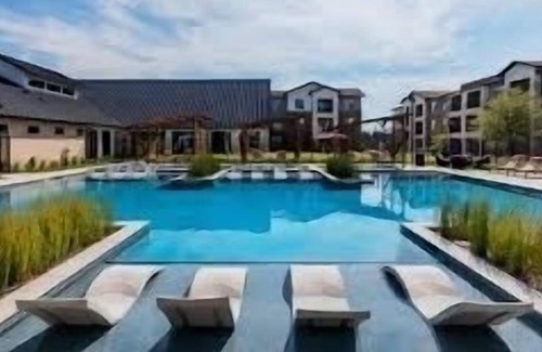 South Arlington Apartment | luxury apartment